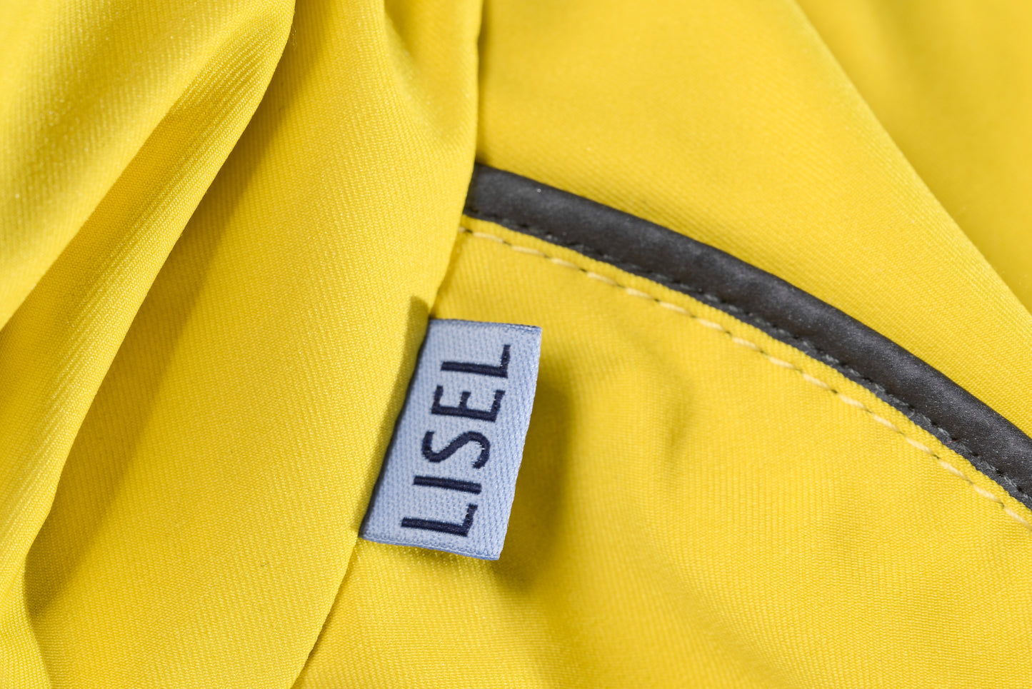 EDA COAT - YELLOW